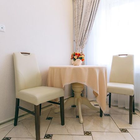 Vip Apartmen Sumy Exteriör bild